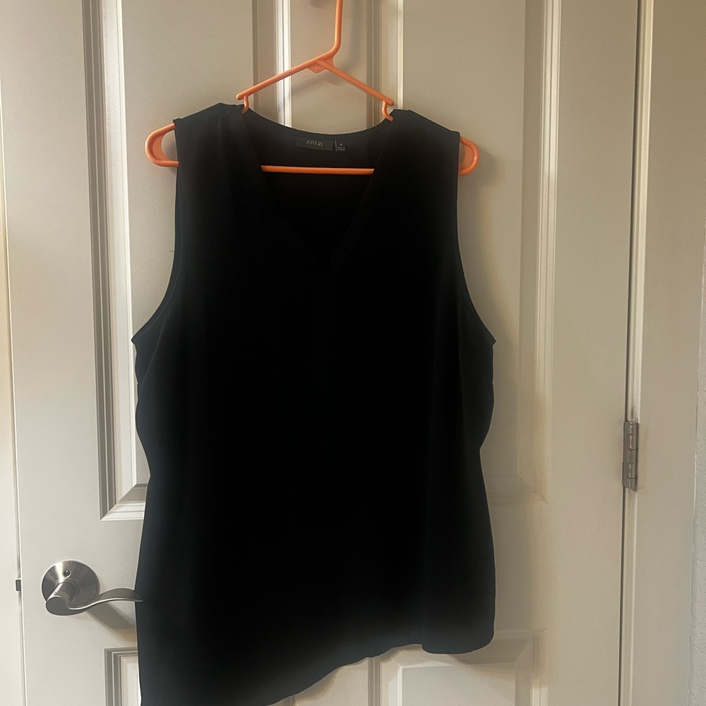 Apt. 9 Black V-Neck Tank Top